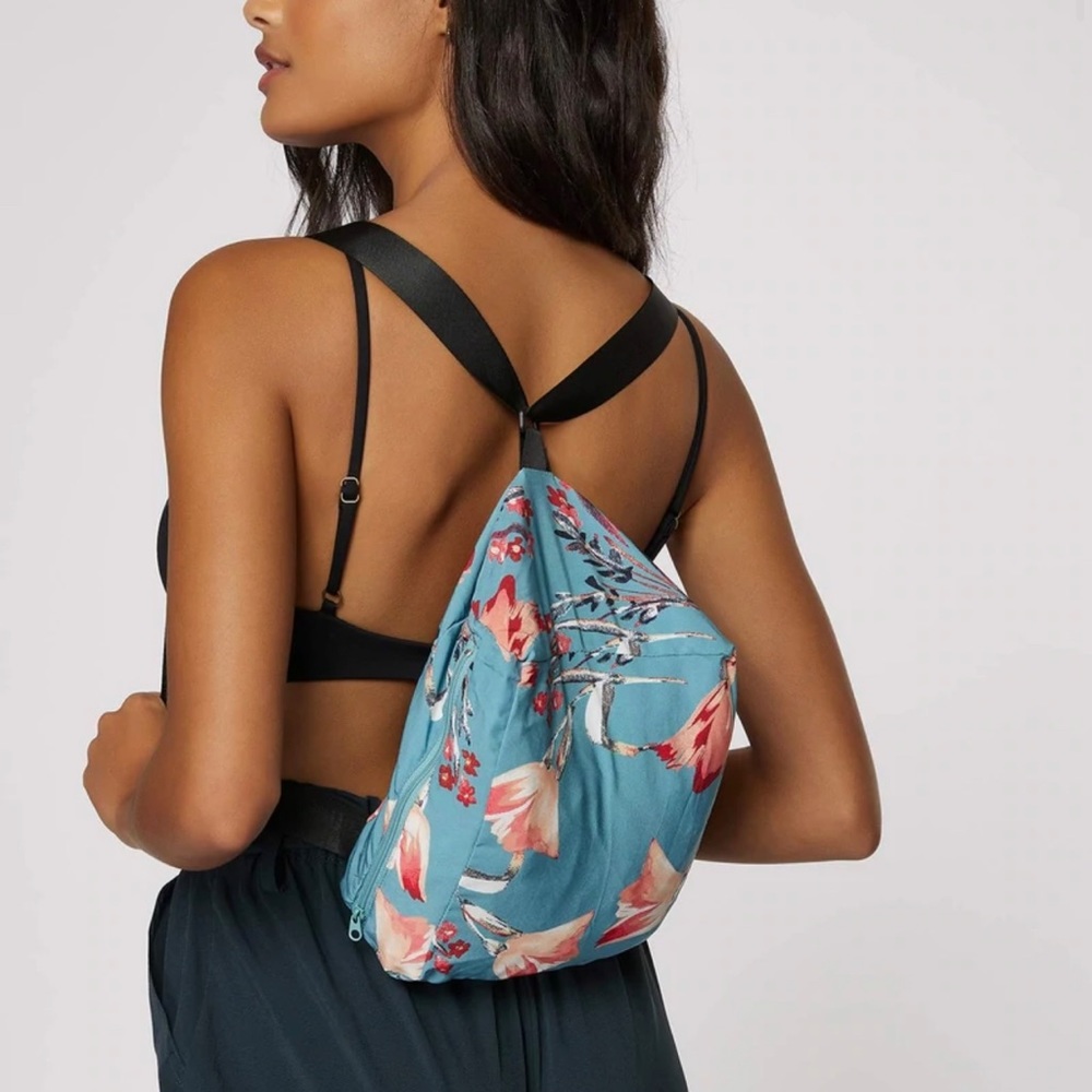 🔆O’NEILL🔆LEXINGTON WATER PROOF WINDBREAKER JACKET Turns into a backpack - Picture 5 of 16